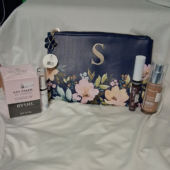 assorted brands Handbags - Floral Navy Cosmetic Bag Make-up.Bundle